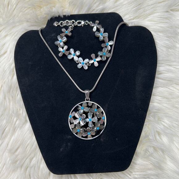 Brighton Jewelry - BRIGHTON EDEN'S GARDEN NECKLACE & BRACELET SET TURQUOISE W DUST BAG & METAL TIN